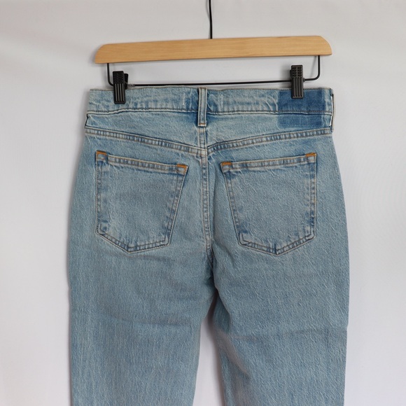 NWT Abercrombie & Fitch Mid Rise 90s Straight Jeans Size 27 Light Wash Denim - Picture 8 of 9